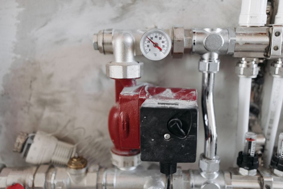 Een warmtepomp installeren: hybride of volledig elektrisch?