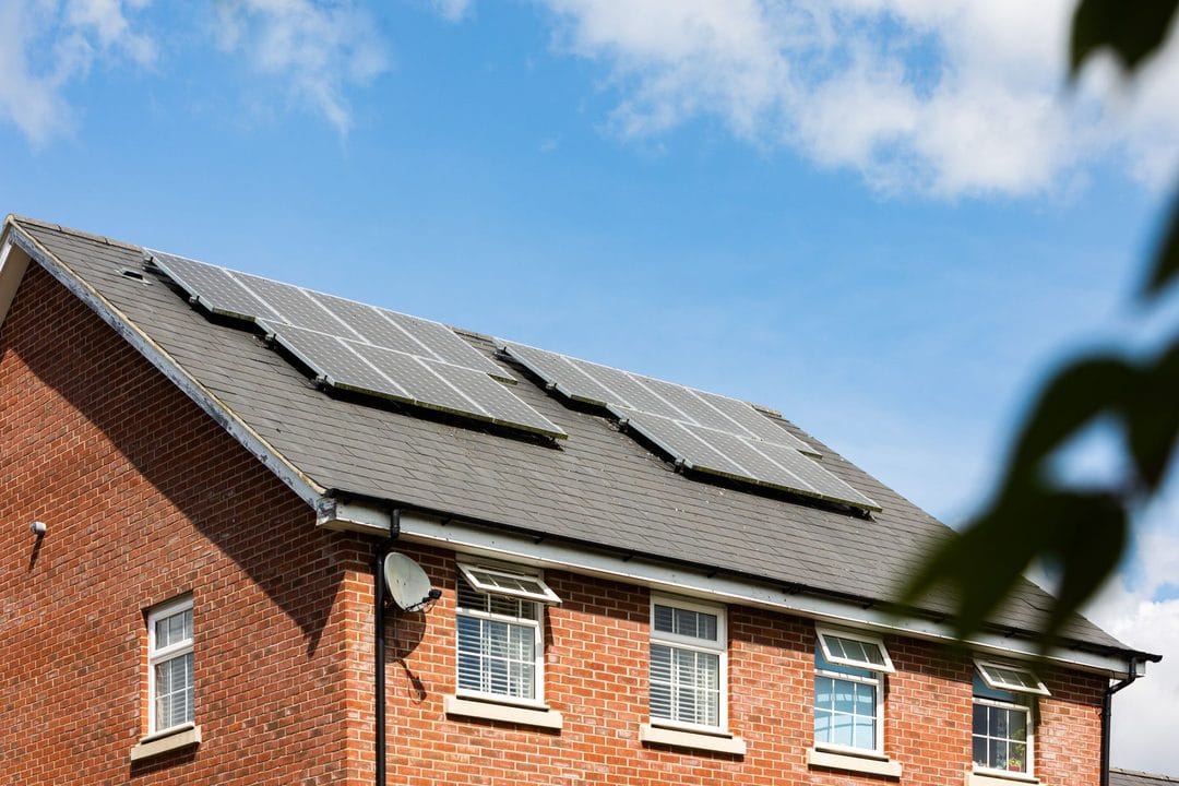 Energielabel in de zomer: wat een laag label je vraagprijs kan kosten